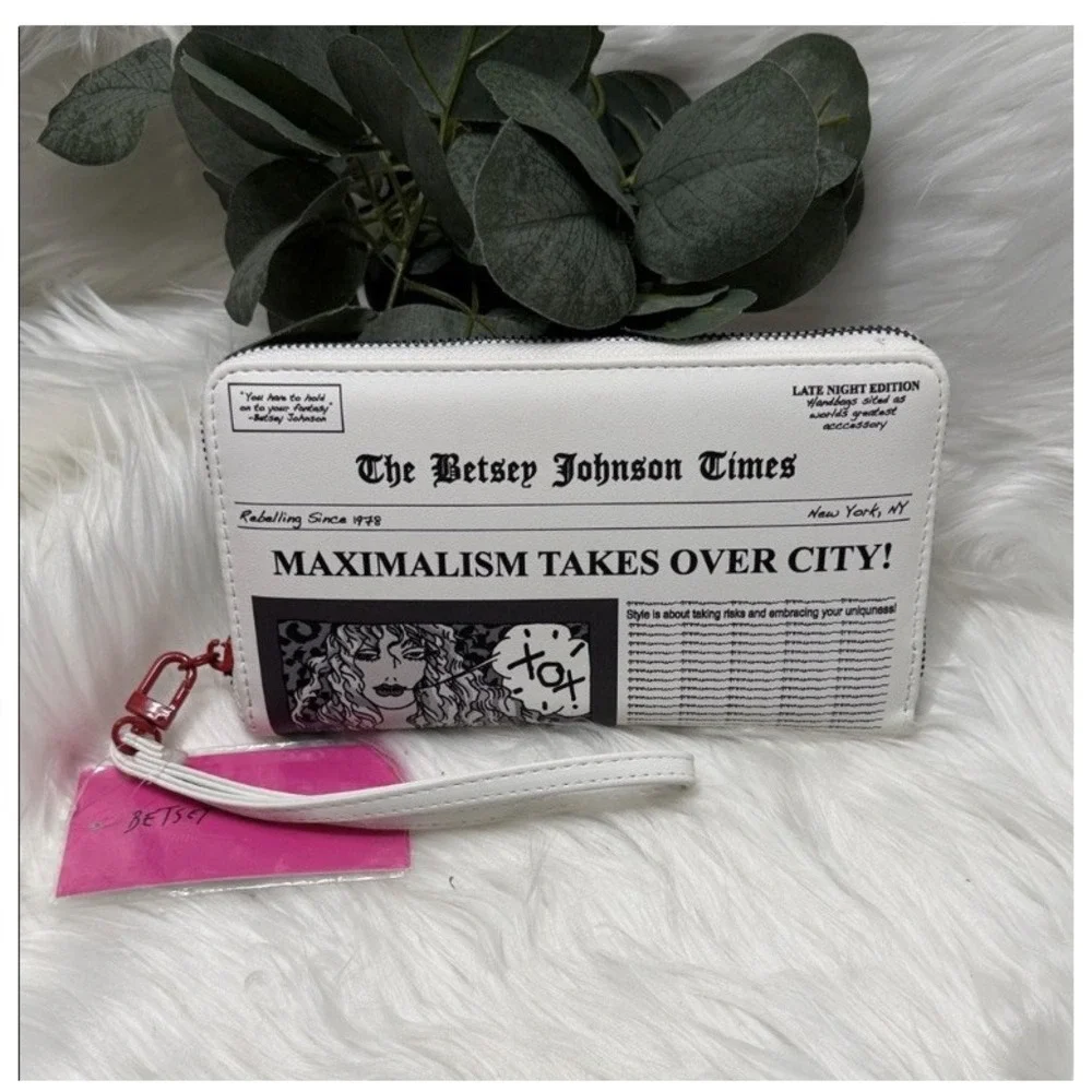 Betsey Johnson Times Newspaper Print Zip Around Wallet Wristlet NWT Novelty Y2K